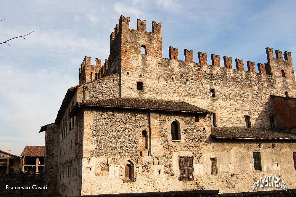 012 Il castello di Malpaga.jpg
